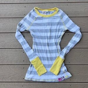 Vtg Y2K Roxy Grey & Yellow Striped Shirt Size Medium Long Sleeve Surfing Preppy